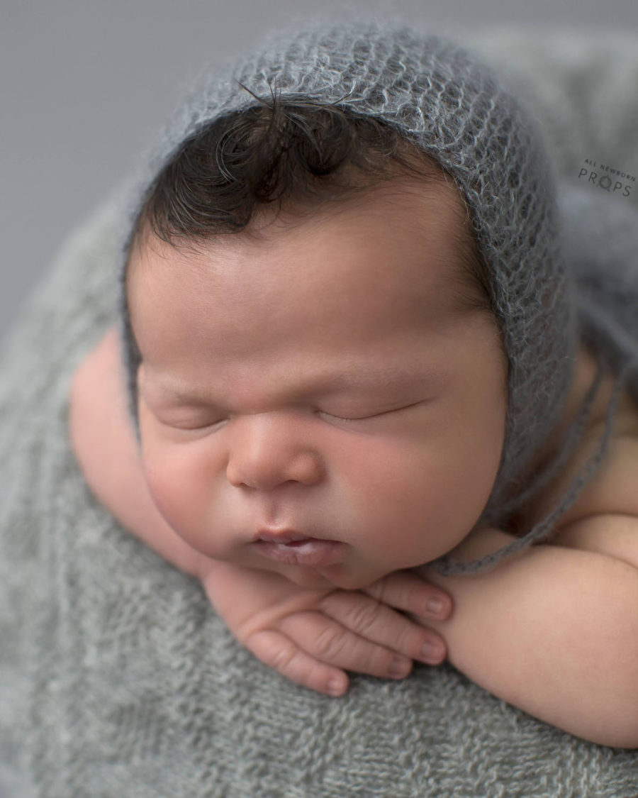 newborn-mohair-bonnet-boy-photography-props-knitted-grey-Häubchen-europe