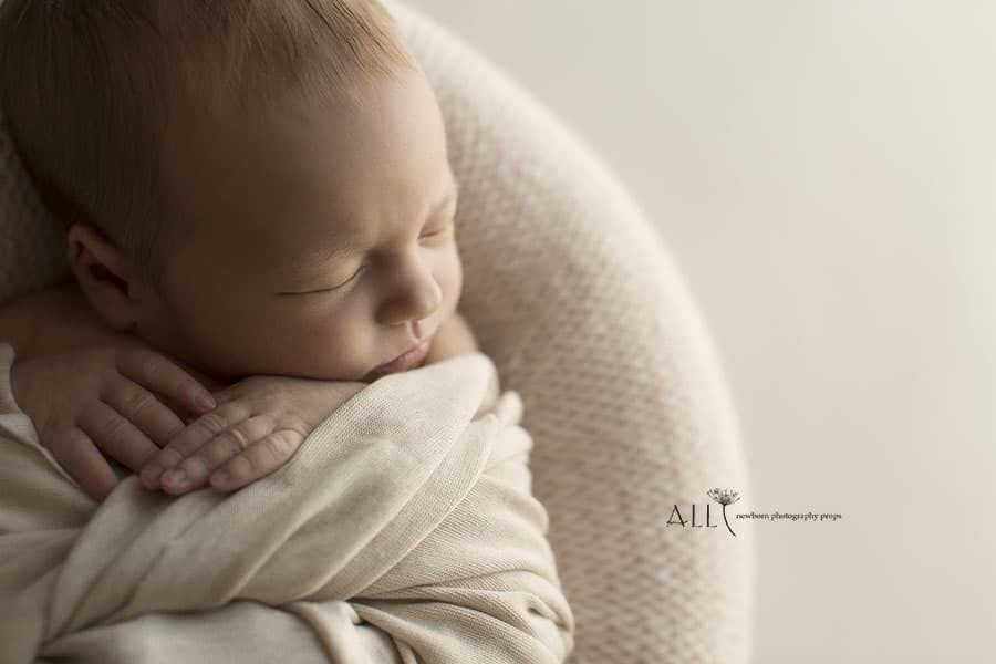 Newborn Posing Beanbag Alternative - 'Create-a-Nest'™ Miraji photoshoot props for sale europe