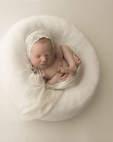create-a-nest-posing-ring-cushion-knitted-wrap-bonnet-hat-all-newborn-props-photo-photography-prop-white