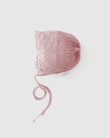 newborn-girl-bonnet-photography-props-dusty-pink-Häubchen-europe