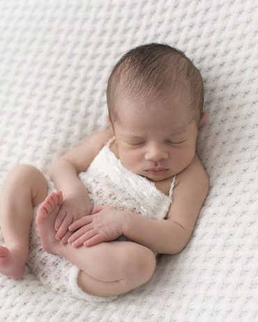 Newborn Photo Outfit – Romper Martin Beautiful cream prop shop eu