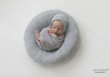 Newborn Boy Photo Prop Set – Ralph/Molly (Light grey)