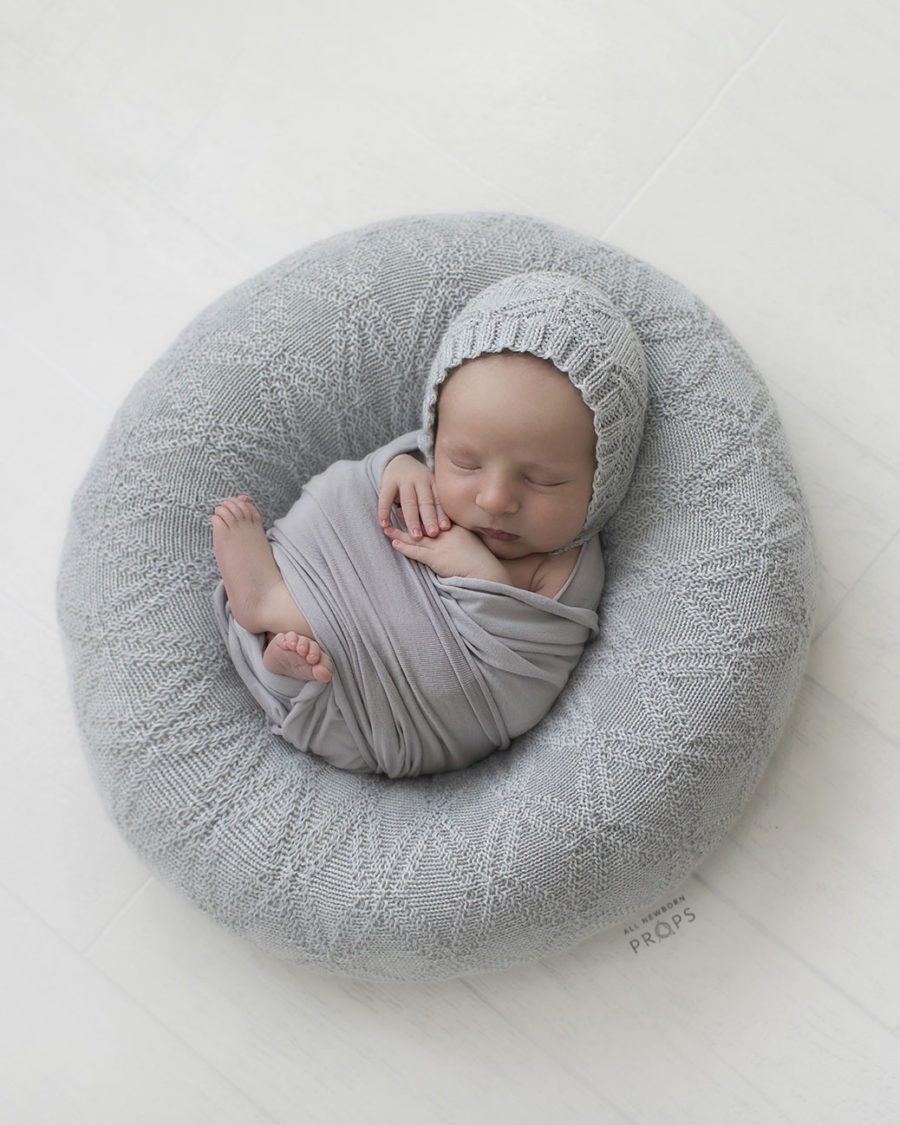 newborn-boy-photo-prop-set-poser-wrap-hat-grey-europe