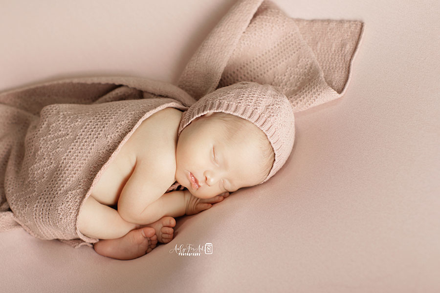 Newborn-Photoshoot-Hat-girl-knitted-textured-pink-props-eu