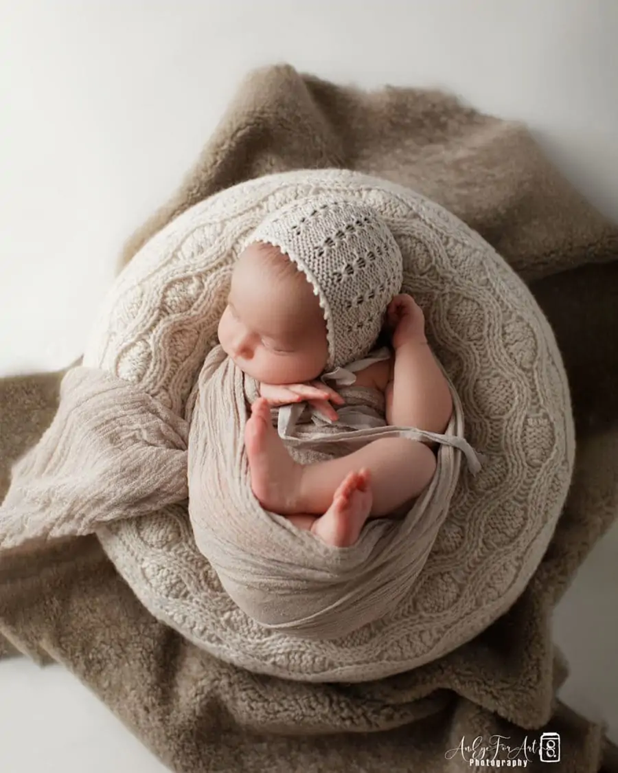 baby-bean-bag-poser-create-a-nest-photography-prop-europe