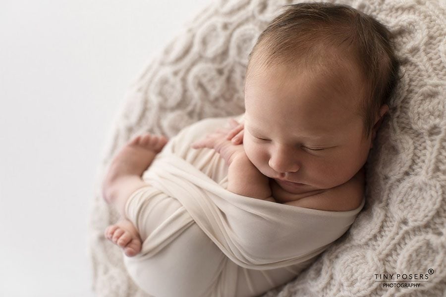 Baby Bean Bag Poser - 'Create-a-Nest’™ Ulises all newborn props europe