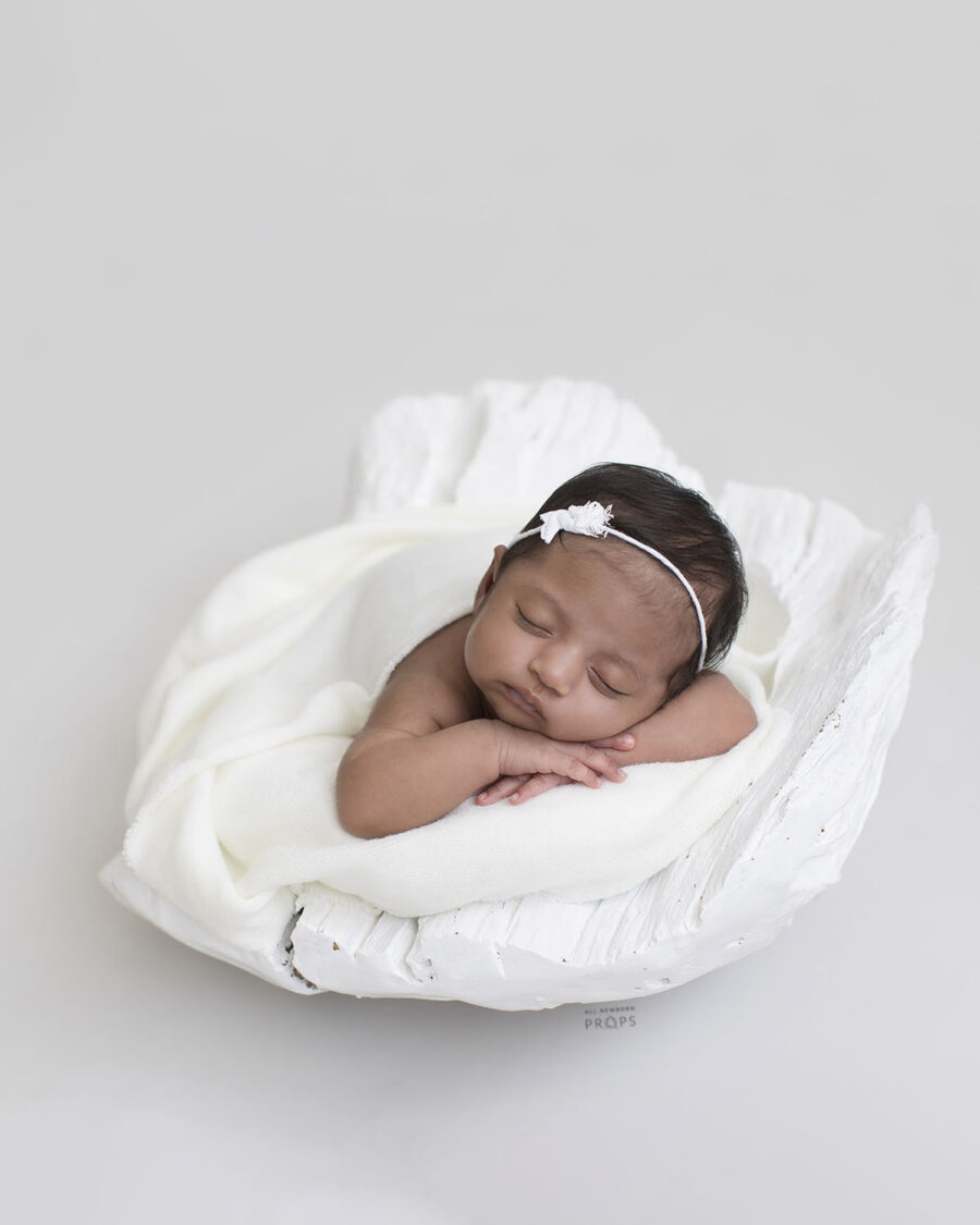 white-lace-baby-headband-newbornprops-europe