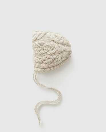 newborn-photography-knitted-hat-boy-props-organic-neutral-europe