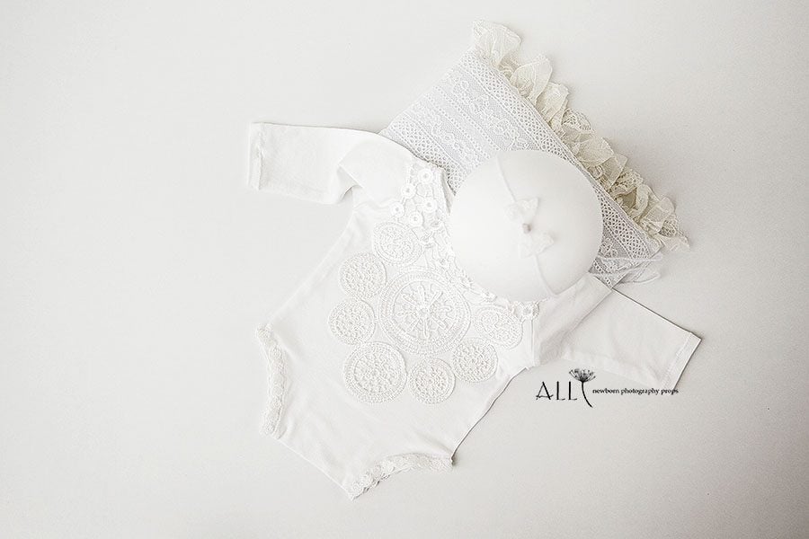 Newborn Girl Photo Outfit – Romper Enore white lace prop shop