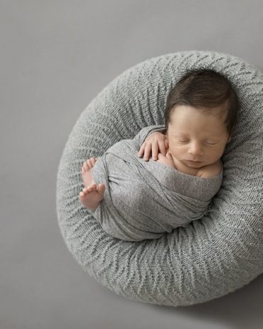Baby Poser for Photography - 'Create-a-Nest'™ - all newborn props polen