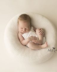 Newborn Beanbag Poser - 'Create-a-Nest'™ Harriet europe
