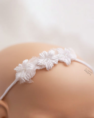 flower-headband-for-newborn-photoshoot-tieback-white-europe