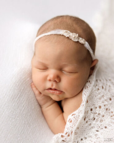 newborn-baby-girl-photography-prop-tieback-pink-lace-europe