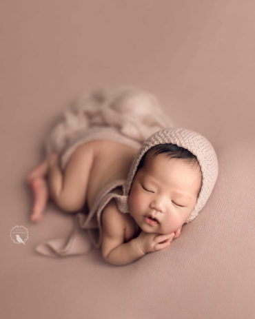 newborn-bonnet-for-photography-girl-knitted-pink-natural-europe