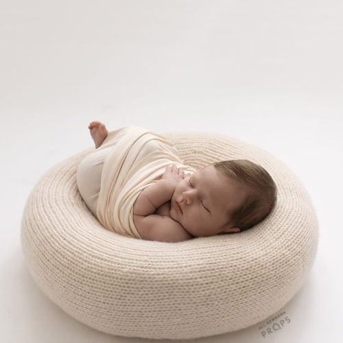 Feeding & Support Pillow · gingerbread – Francis & Henry™