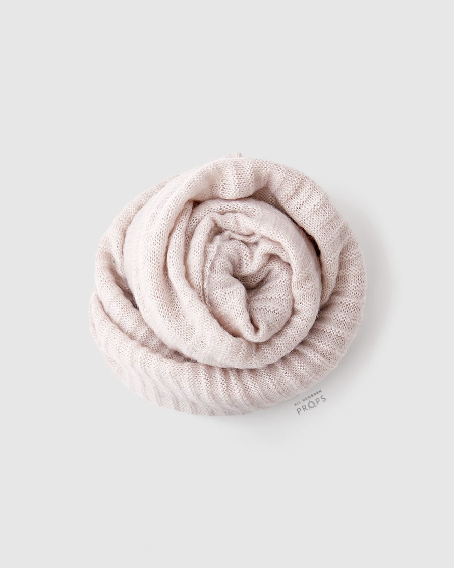 newborn-stretch-wrap-girl-mohair-pink-textured-knitted-baby-props-europe