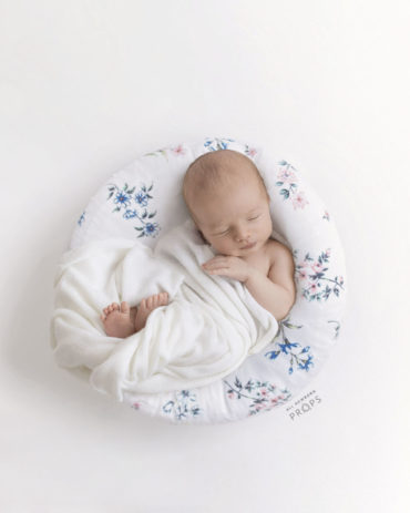 newborn-posing-ring-poser-create-a-nest-photography-props-europe