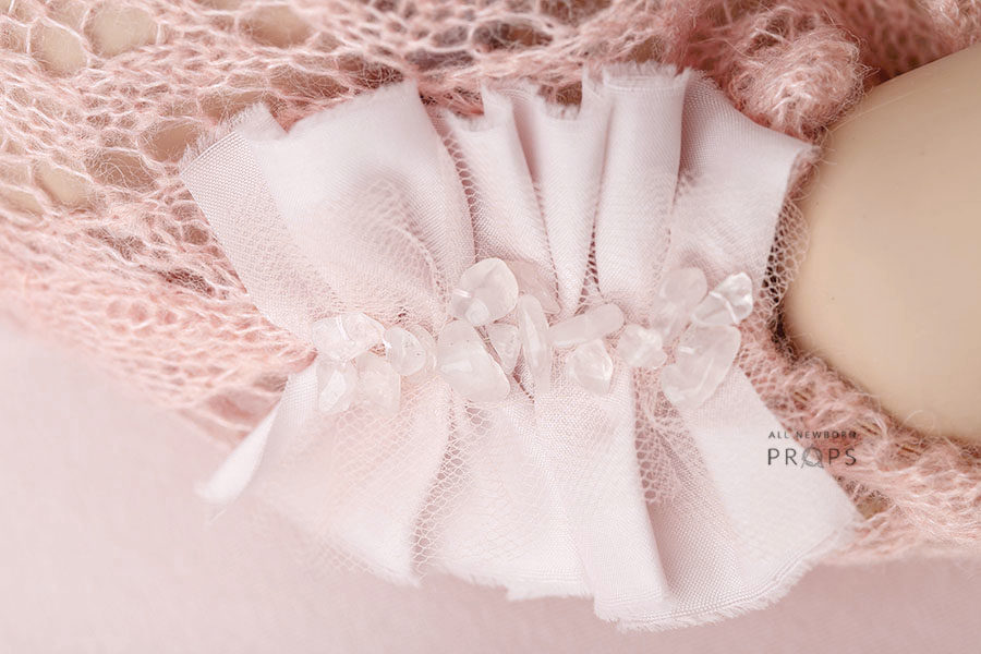 newborn-photo-prop-girl-outfit-europe2
