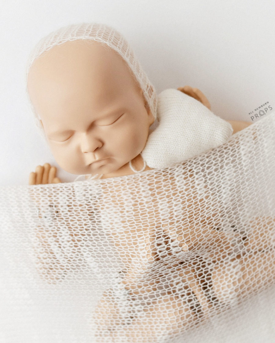 newborn-knit-wrap-white-wickeltücher-europe