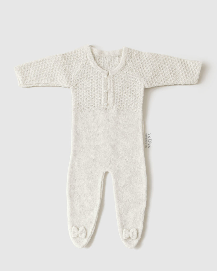 Newborn-Photo-Outfits-Girl-knitted-romper-babygrow-props-cream-white-europe