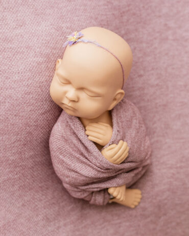 photoshoot-props-for-baby-girl-posing-fabric-wrap-pink-knitted-europe