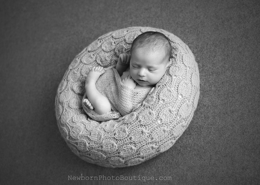 newborn photoshoot ideas baby boy poser wrap
