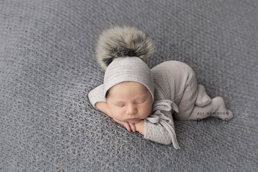 newborn-photography-outfits-knitted-sleepers-bonnet-hat-pom-pom-boy-eu