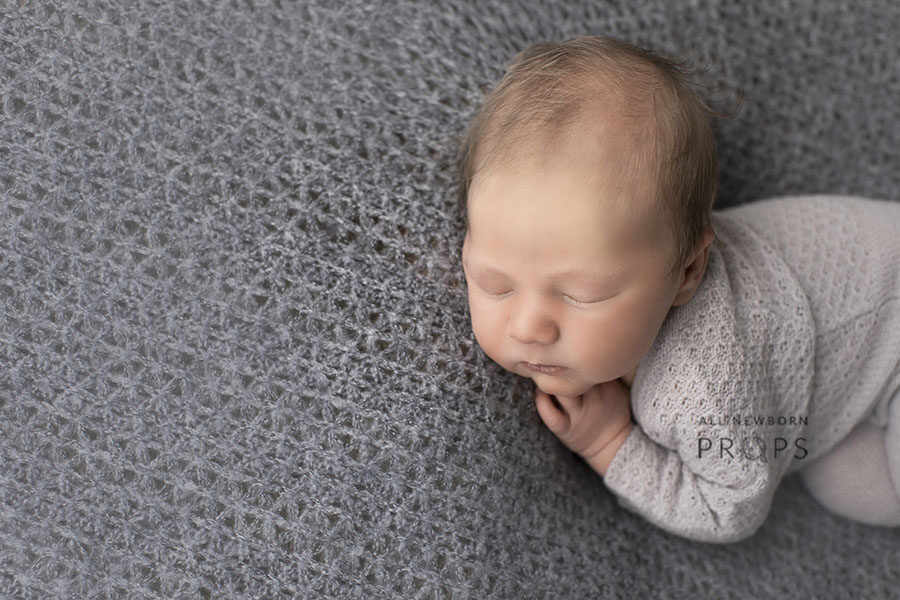 newborn-photography-outfits-knitted-sleepers-boy-photo-props-europe-uk