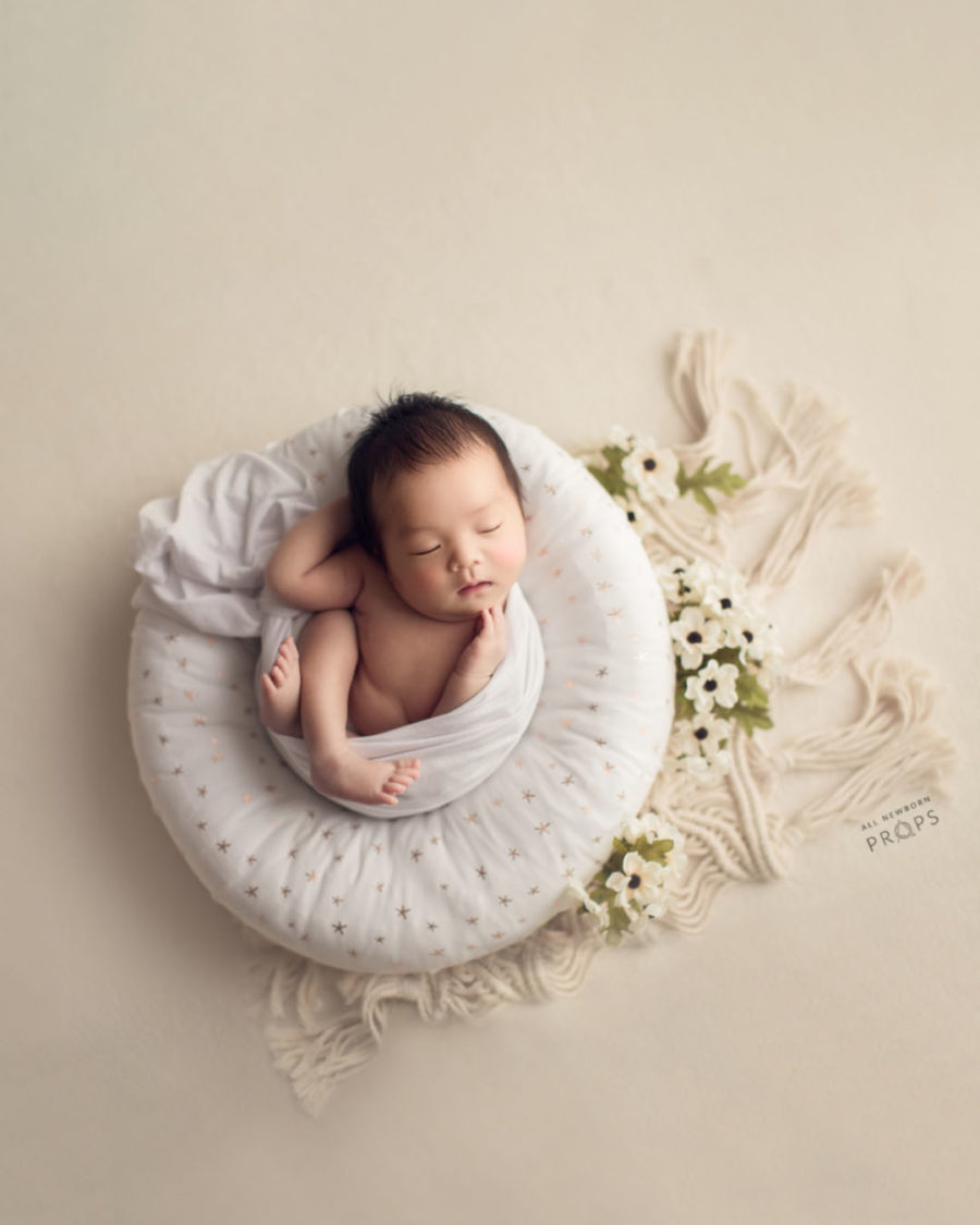 Newborn Poser 'Create-a-Nest'™ Cover Stars