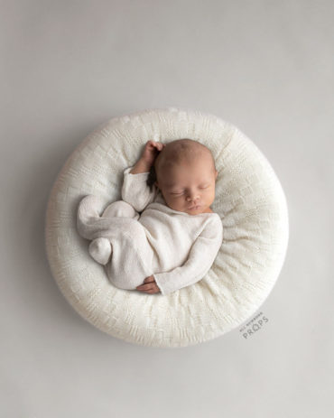 Posing-Pillow-Newborn-photography-props-Accessoire-für-das-Babyposing-white-europe-cream