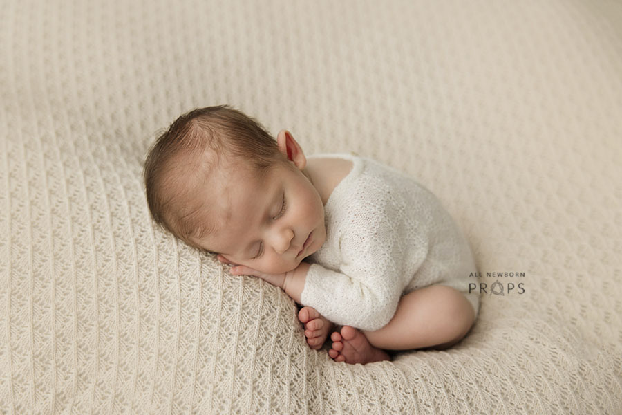 newborn-photography-outfit-boy-body-romper-knitted-props-white-europe