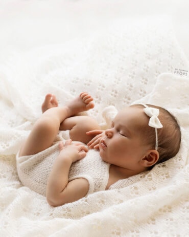 simple-bow-newborn-headband-for-photography-girl-props-white-minimal-europe