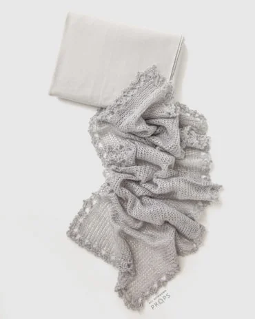 Newborn-Photography-Wrap-Set-boy-beanbag-backdrop-bonnet-grey-europe