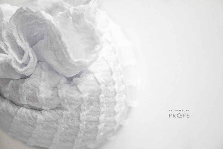 stretchy-newborn-wrap-white-textured-photography-props-wickeltücher-eu