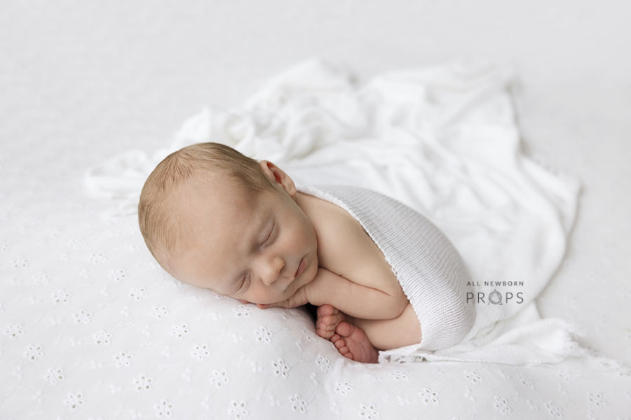 newborn-fabric-backdrops-baby-photography-props-girl-white-europe
