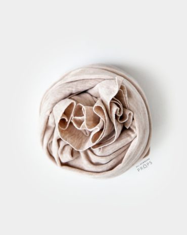 newborn-wraps-for-photographers-brown-girl-props-europe