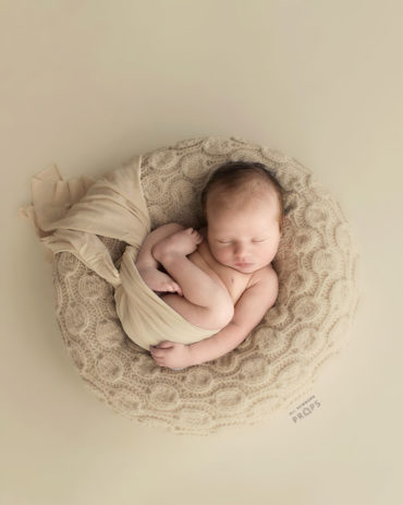 Baby-Bean-Bag-Poser-newborn-photography-props-Accessoire-für-das-Babyposing-europe-golden-clay