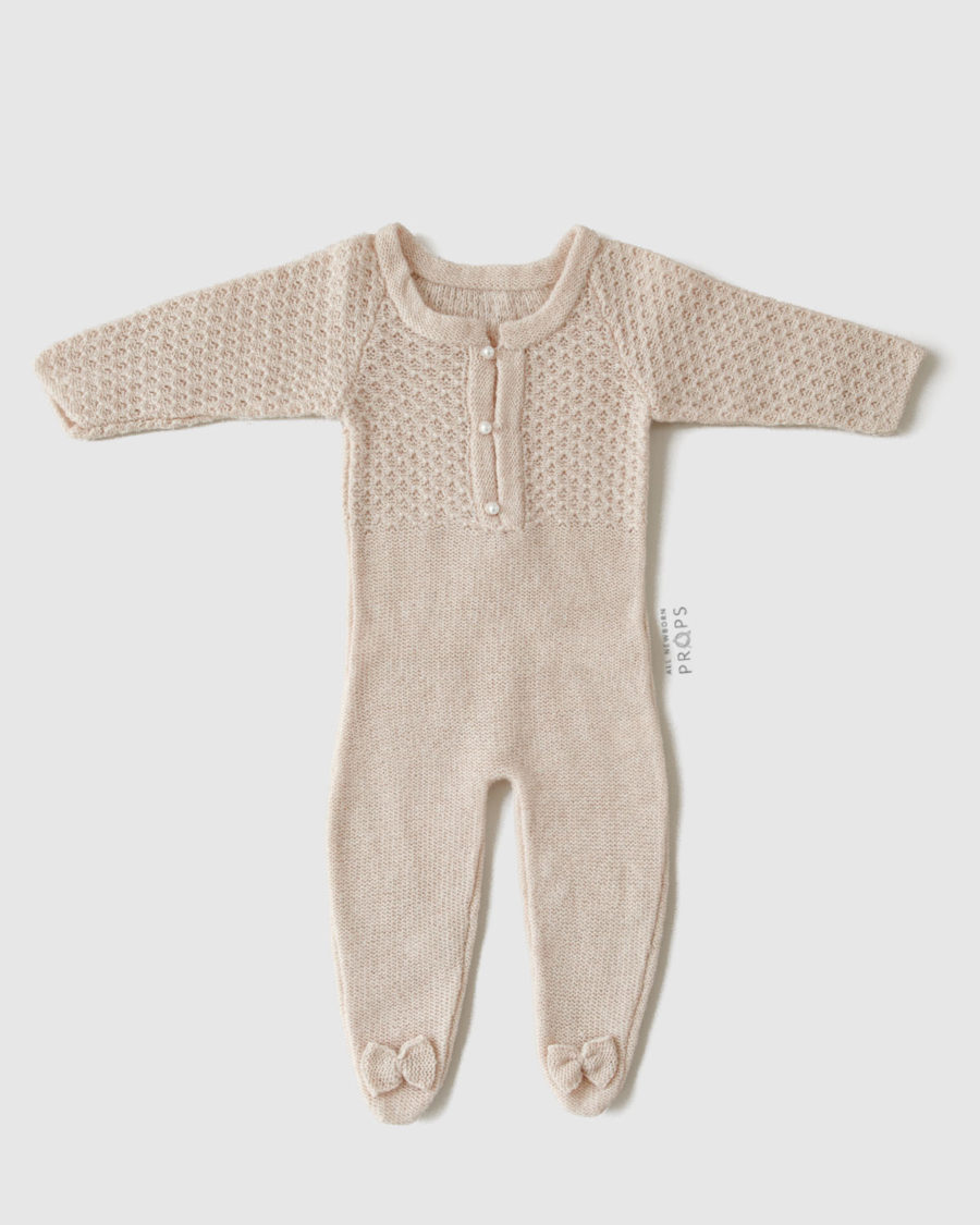 Newborn-Photo-Outfits-Girl-knitted-romper-sleepsuit-props-blush-europe