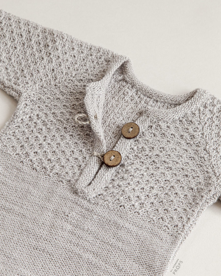 Newborn-Photography-Outfits-Knitted-boy-romper-props-grey-europe