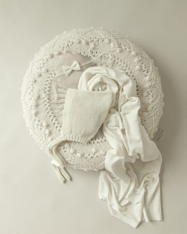 Props-for-Newborn-Girl-or-Boy-photography-set-poser-wrap-hat-tieback-white-cream-europe