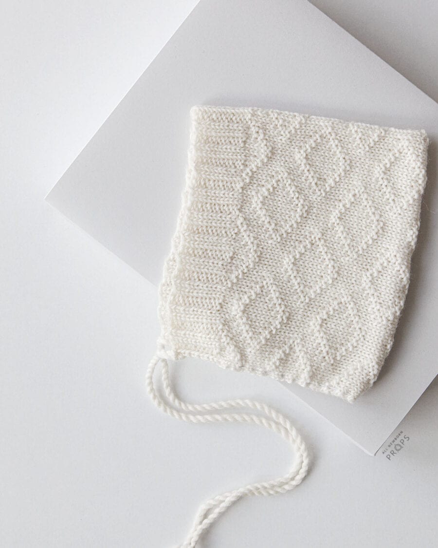 newborn-knitted-hat-photography-props-boy-natural-organic-white-ivory-europe