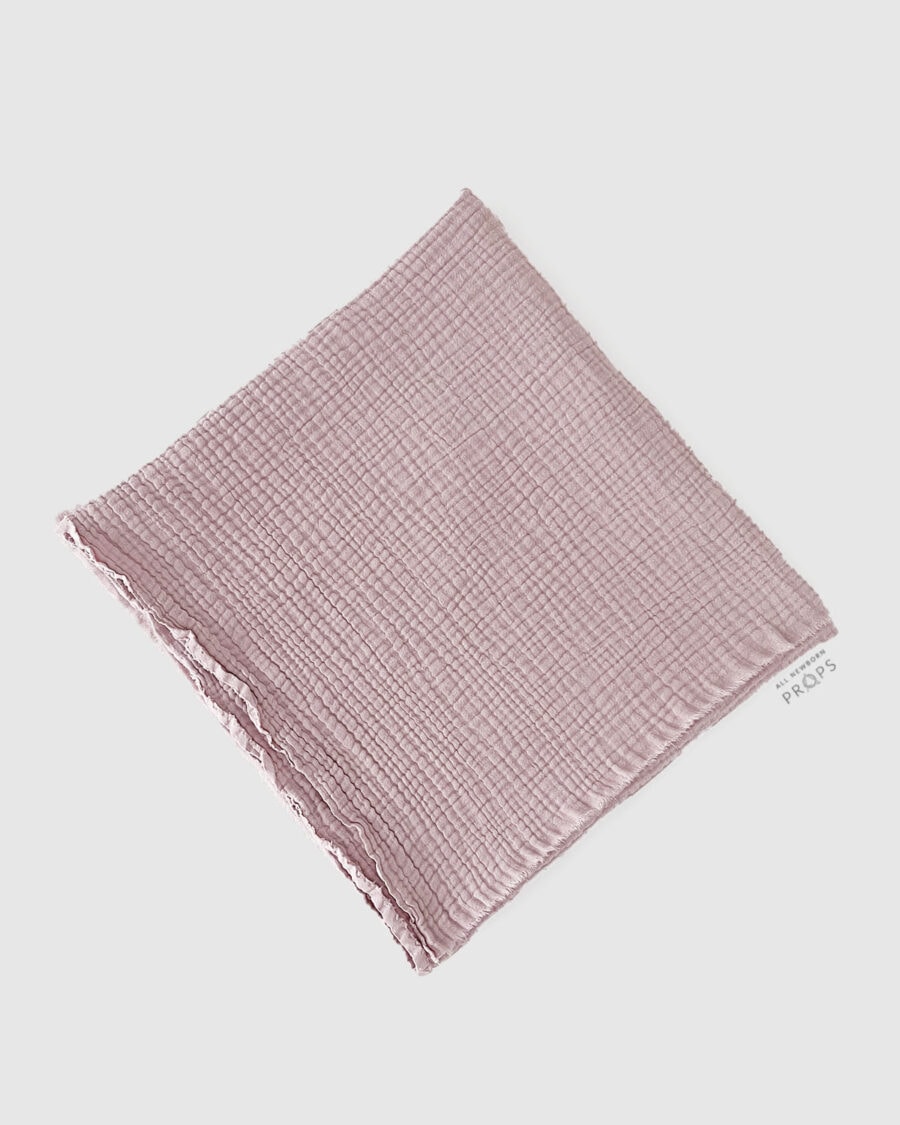 Muslin-Blankets-for-Newborn-Photography-props-girl-dusty-pink-textured-europe