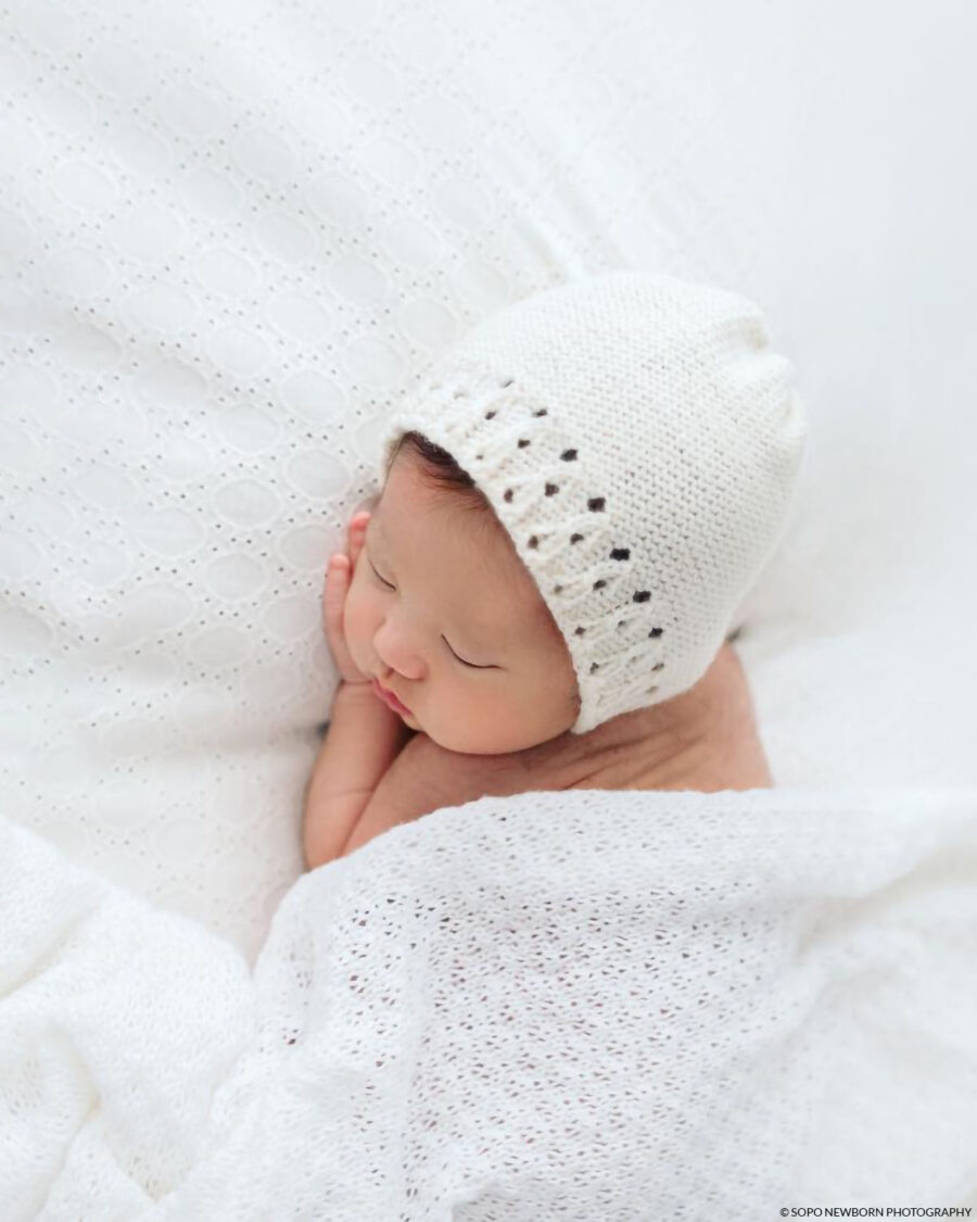 bonnet-for-newborn-baby-photoshoot-boy-ivory-europe