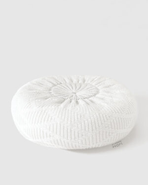 newborn-bean-bag-poser-create-a-nest-photography-props-neutral-girl-white-europe