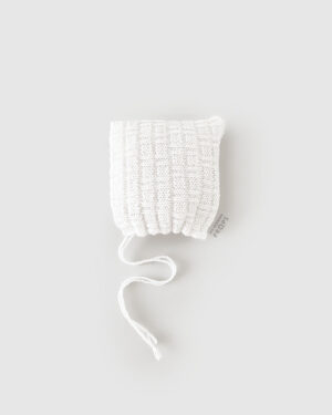 baby-photography-pixie-hat-boy-textured-white-natural-newbornprops-eu