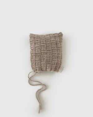 baby-photography-pixie-hat-boy-vintage-knitted-dapper-tan-newbornprops-eu