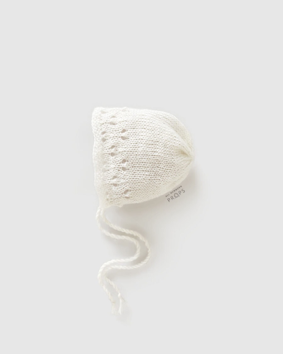 newborn-knit-lace-bonnet-for-photography-boy-cream-neutral-props-europe