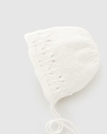newborn-knit-lace-bonnet-for-photography-boy-session-props-organic-neutral-white-europe