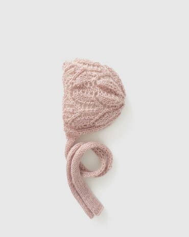 newborn-girl-hat-photo-props-vintage-knitted-lace-dusty-pink-europe