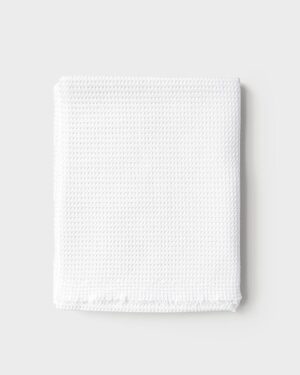 backdrop-for-newborn-photography-posing-props-blanket-stretchy-textured-organic-europe-white